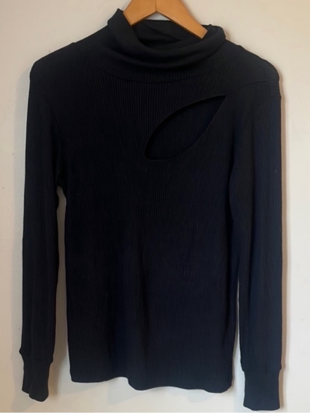 REVOLVE LNA Midnight Ribbed Turtleneck Small Sweater Black Cut Out